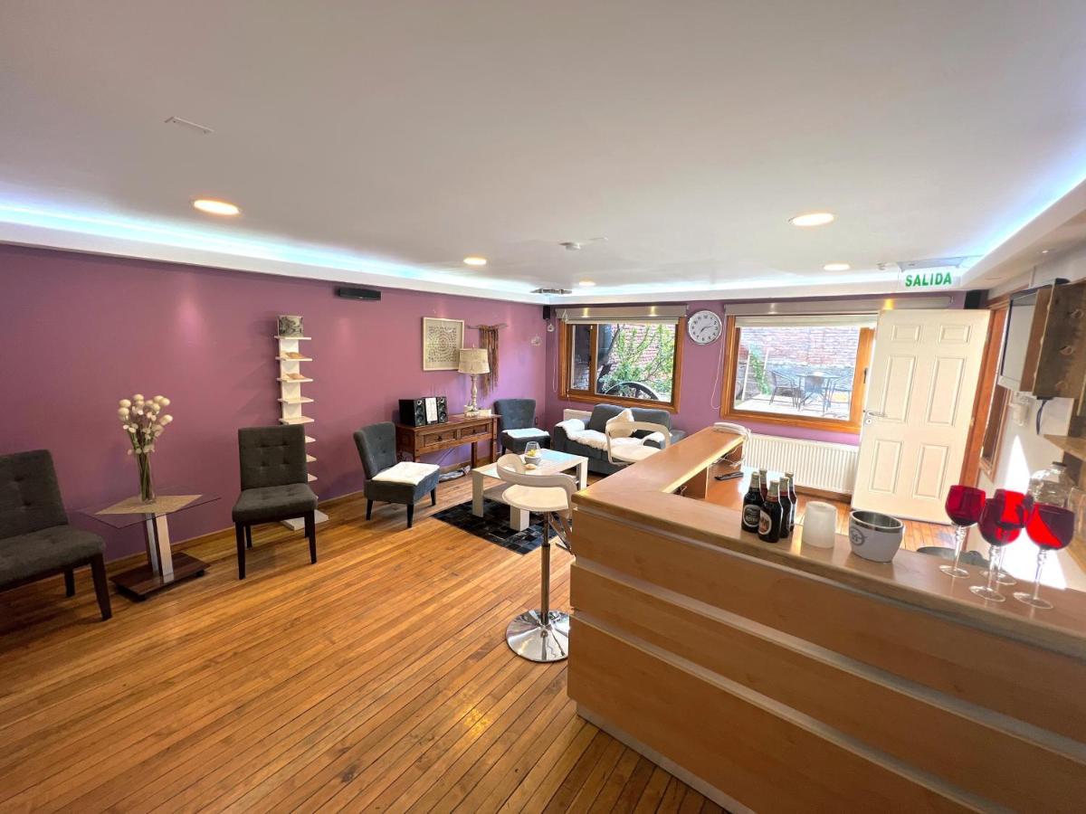 Incredible Downtown Duplex With Interior Backyard Apartment Punta Arenas Bagian luar foto