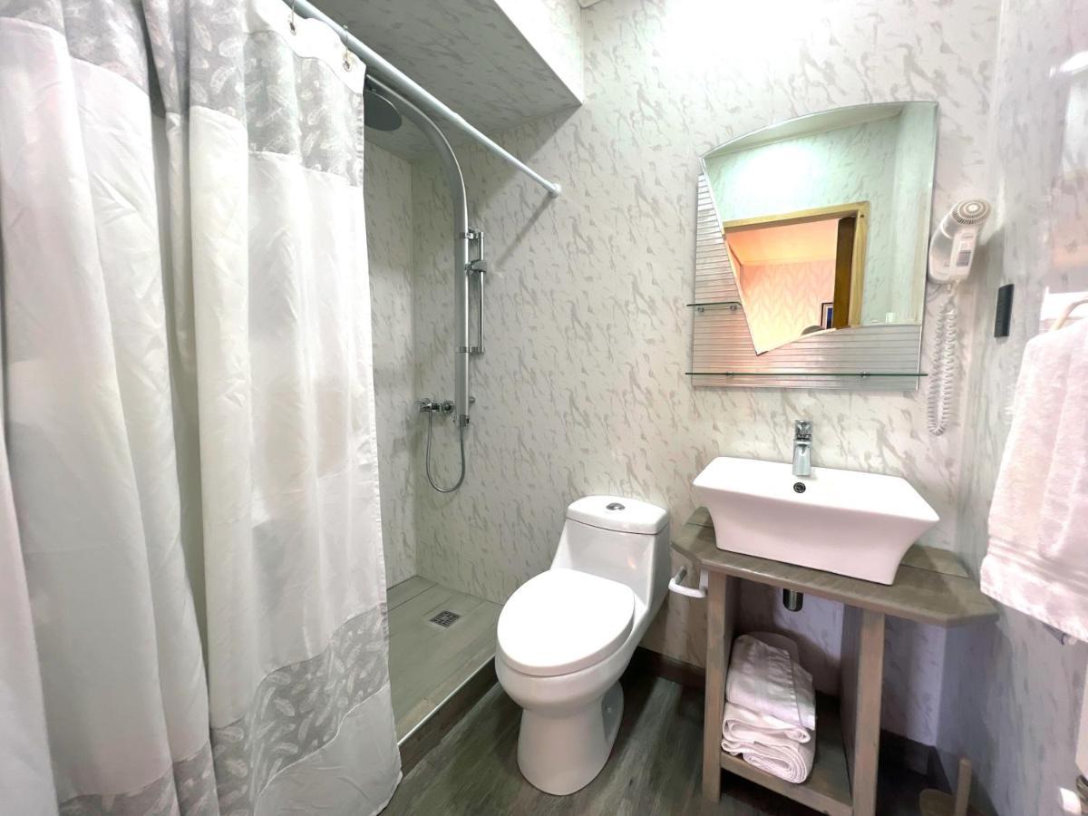 Incredible Downtown Duplex With Interior Backyard Apartment Punta Arenas Bagian luar foto
